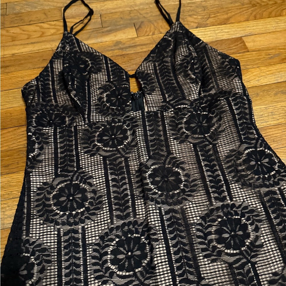 Lulu's Black Lace Dress